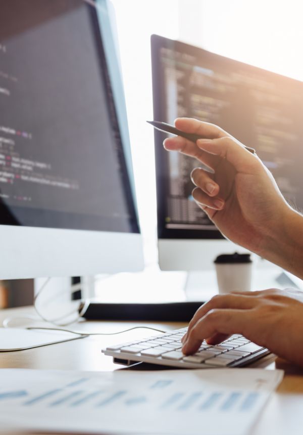 asesores de empresas tecnológicas